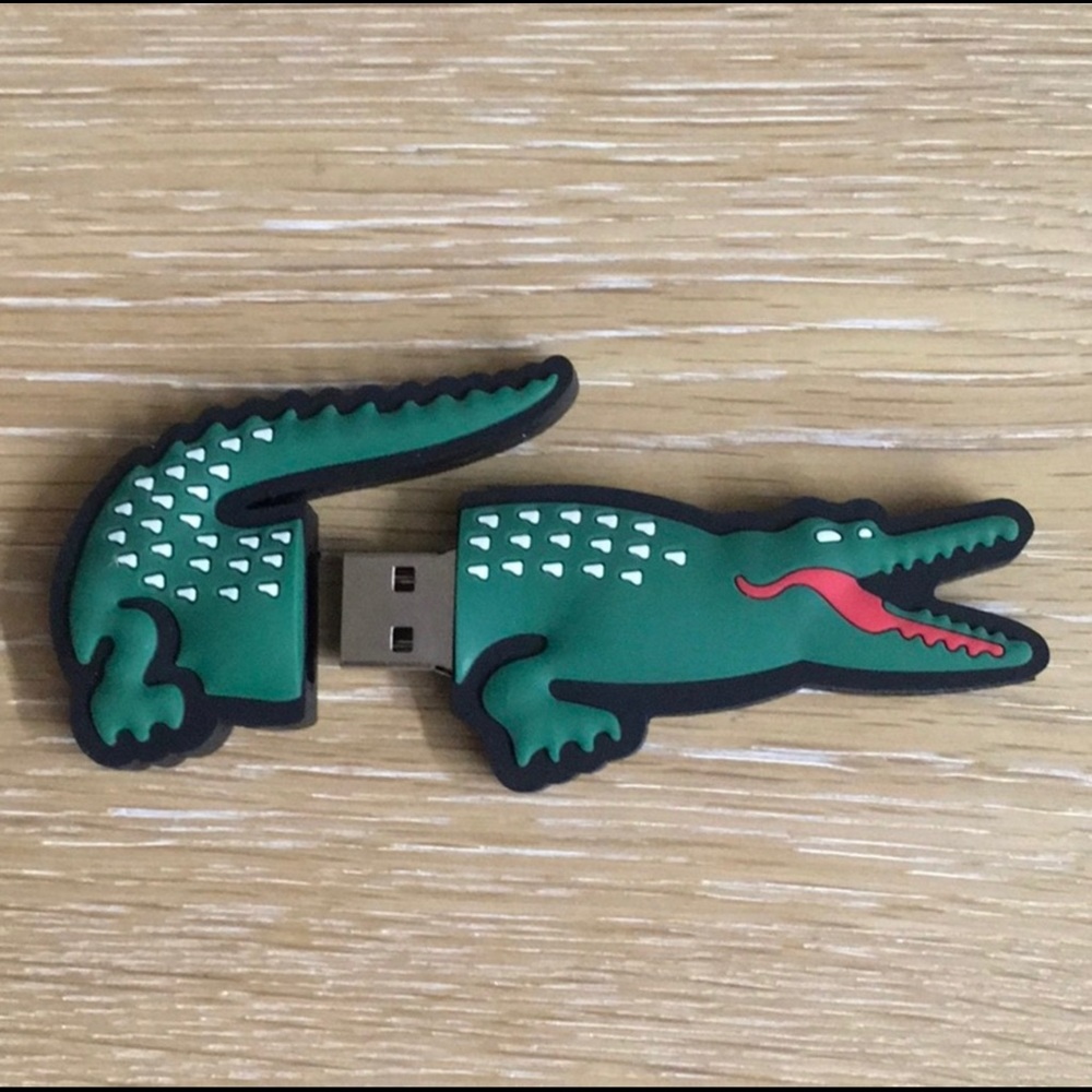 🐊Lacoste Secret Data USB Fun Collectible - Picture 2 of 4